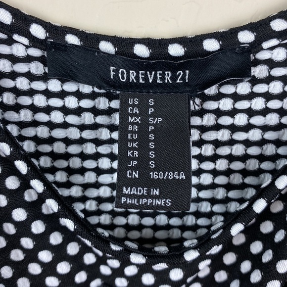 Forever 21 Women's Black/White Polka Dot Skater Dress Size S EUC - Picture 5 of 8